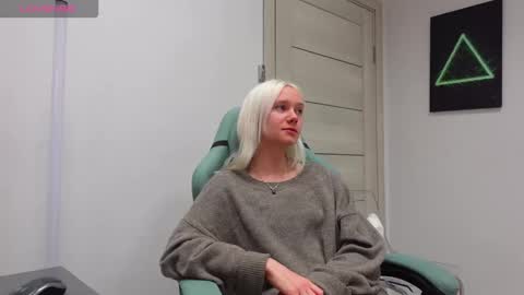 Snapshot of abby_laker chatting on 09/28/25, 05:57 ABBY LAKER online show from 09/28/25, 05:57