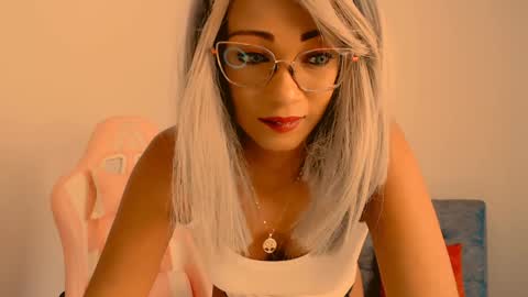 May  Imstagram  online show from 01/16/25, 06:48