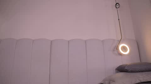 Snapshot of abby_me chatting on 11/27/25, 12:07 A B B Y online show from 11/27/25, 12:07