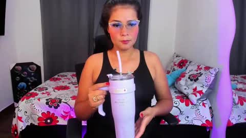 Snapshot of abby_parker1 chatting on 10/01/25, 02:17 Abby online show from 10/01/25, 02:17