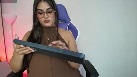 abby_raschell online show from 01/14/26, 02:50