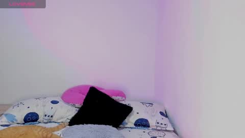 Abby Saenz online show from 01/08/25, 01:21