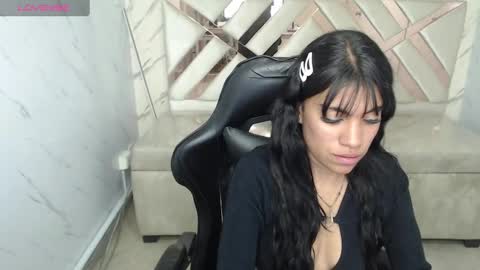 Snapshot of abby_skinny_b chatting on 09/09/25, 09:25 abby online show from 09/09/25, 09:25