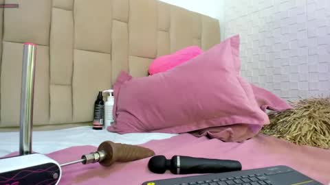 abbyadams23 online show from 12/28/24, 02:11