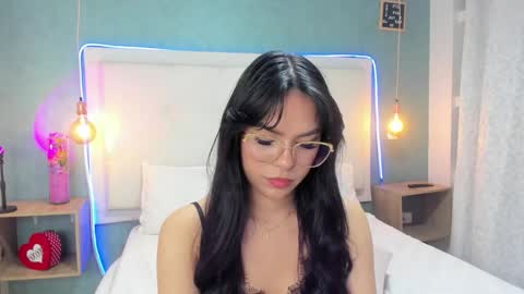 Snapshot of abbydixon1 chatting on 01/11/25, 03:23 Abby Dixon online show from 01/11/25, 03:23