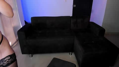 Abby Dixon  online show from 06/06/26, 02:00