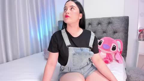 Snapshot of abbyfoxx_ chatting on 03/05/25, 02:46 Abby online show from 03/05/25, 02:46