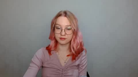 Abby Lovense is active online show from 12/05/24, 12:33