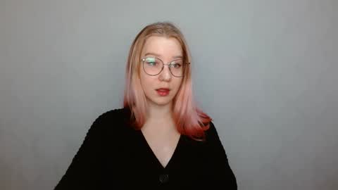 Abby Lovense is active online show from 12/16/24, 09:03