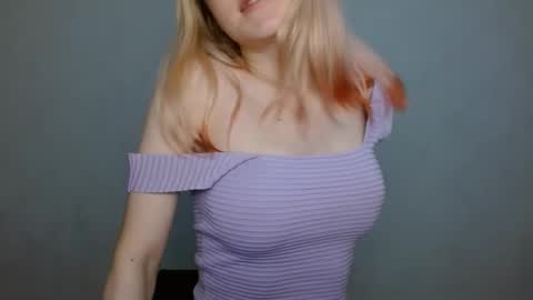 Abby Lovense is active online show from 01/10/25, 11:22