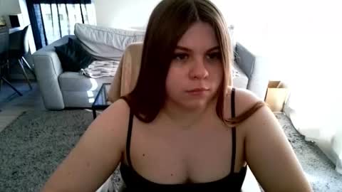 Snapshot of abbyvibe chatting on 10/18/25, 11:44 abbyvibe online show from 10/18/25, 11:44