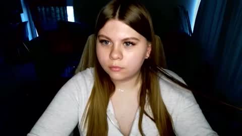 Snapshot of abbyvibe chatting on 11/04/25, 03:22 abbyvibe online show from 11/04/25, 03:22