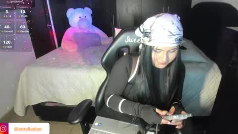     online show from 03/11/25, 02:10