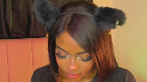Simone    may online show from 12/18/24, 03:15