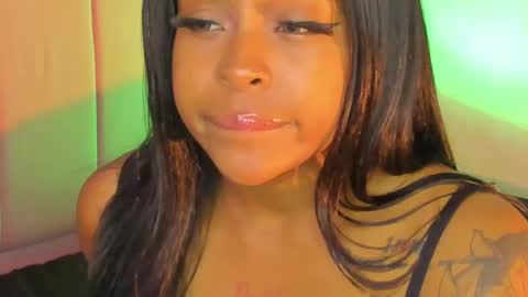 Simone    may online show from 12/20/24, 01:00