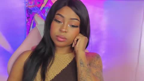 Simone    may online show from 01/18/25, 10:06