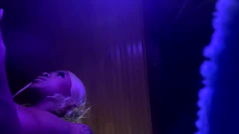 Simone    may online show from 01/24/25, 06:46