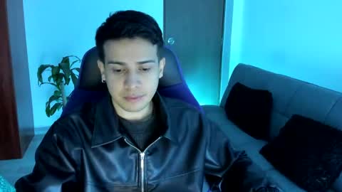 Snapshot of abelasburgo chatting on 11/19/25, 02:44 Independence model AbelAsburgo online show from 11/19/25, 02:44