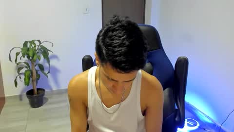 Snapshot of abelasburgo chatting on 12/05/25, 02:20 Independence model AbelAsburgo online show from 12/05/25, 02:20