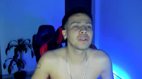 Snapshot of abelasburgo chatting on 12/13/25, 11:21 Independence model AbelAsburgo online show from 12/13/25, 11:21