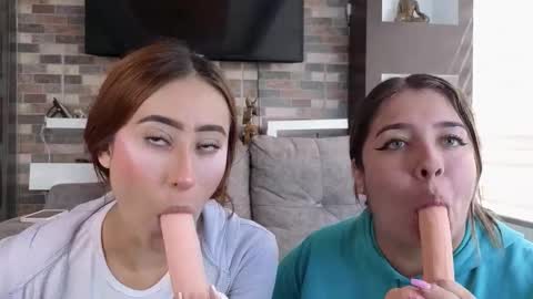 Abella online show from 09/23/25, 02:09