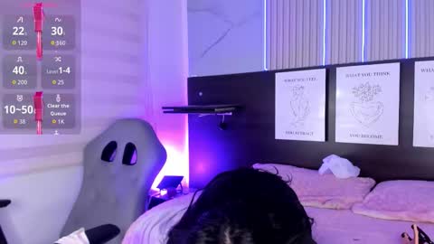 abella_as_ online show from 11/28/25, 06:49