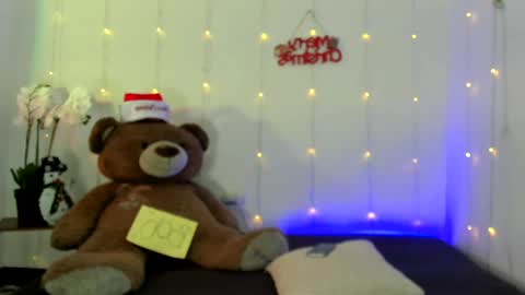 Snapshot of abellaconnor chatting on 12/11/24, 09:45 Abella and Kendra online show from 12/11/24, 09:45
