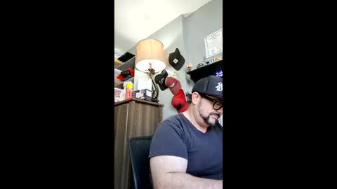 AJ online show from 05/22/26, 10:04