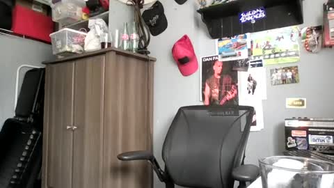 AJ online show from 07/01/26, 07:46