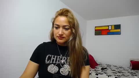 ximena online show from 10/03/25, 01:30