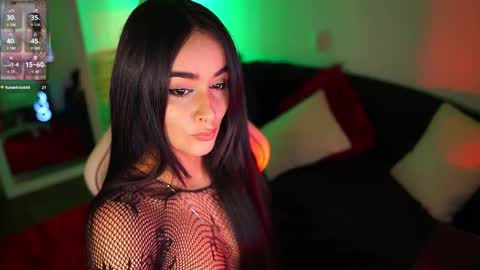 Snapshot of abigail_adamss_ chatting on 09/16/25, 08:43 Abigail online show from 09/16/25, 08:43