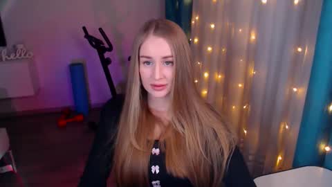 Snapshot of abigail_flex chatting on 01/21/25, 05:51 Anna online show from 01/21/25, 05:51