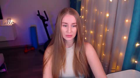 Snapshot of abigail_flex chatting on 01/25/25, 03:20 Anna online show from 01/25/25, 03:20