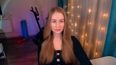 Snapshot of abigail_flex chatting on 02/08/25, 06:22 Anna online show from 02/08/25, 06:22