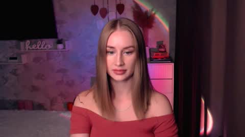 Snapshot of abigail_flex chatting on 09/20/25, 06:42 Anna online show from 09/20/25, 06:42