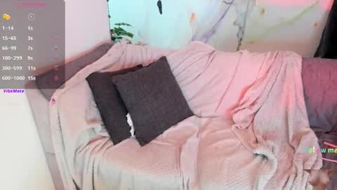 Snapshot of abigail_luna_ chatting on 10/26/25, 02:39 abi online show from 10/26/25, 02:39