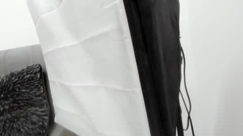 Snapshot of abigailwilliams_ chatting on 11/08/25, 11:54 Abigail online show from 11/08/25, 11:54