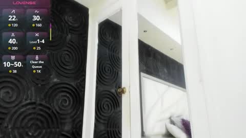 Snapshot of abigailwilliams_ chatting on 11/27/25, 11:12 Abigail online show from 11/27/25, 11:12