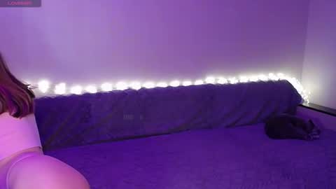 Abigail online show from 12/04/25, 04:27