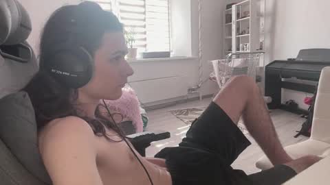 hi  cum in pvt noi extra tip online show from 05/21/26, 11:17