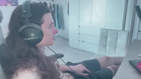 hi  cum in pvt noi extra tip online show from 06/21/26, 10:29