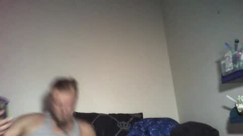 Snapshot of abonghitt420 chatting on 10/26/25, 09:48 abonghitt420 online show from 10/26/25, 09:48