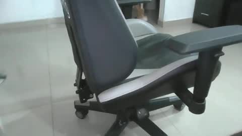 abraca402512 online show from 06/15/26, 04:42