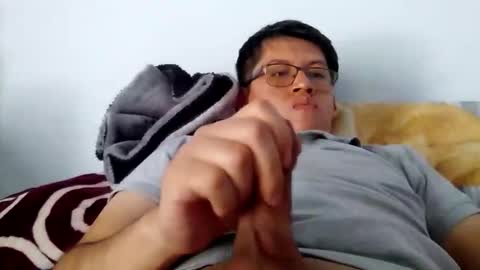 Snapshot of abraham651 chatting on 04/19/26, 06:43 abraham651 online show from 04/19/26, 06:43