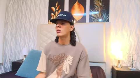 Snapshot of abravanel_sefardi chatting on 04/24/26, 08:55 Abrovanel online show from 04/24/26, 08:55