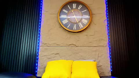 Snapshot of abravanel_sefardi chatting on 05/01/26, 05:28 Abrovanel online show from 05/01/26, 05:28