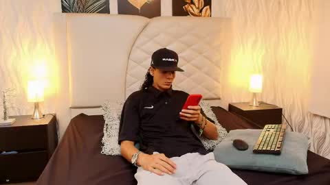 Snapshot of abravanel_sefardi chatting on 05/22/26, 08:25 Abrovanel online show from 05/22/26, 08:25