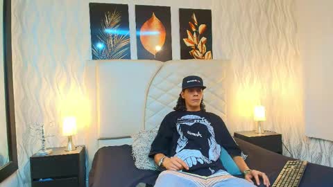 Snapshot of abravanel_sefardi chatting on 06/01/26, 09:16 Abrovanel online show from 06/01/26, 09:16