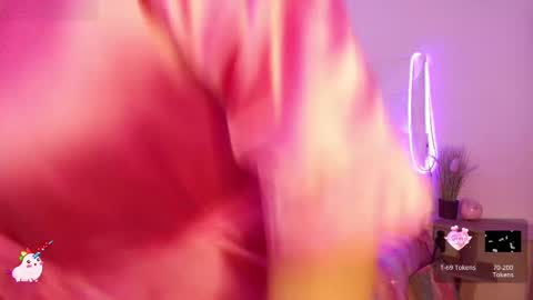 Abril  online show from 09/24/25, 10:07