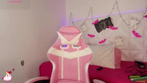 Abril  online show from 10/10/25, 11:09